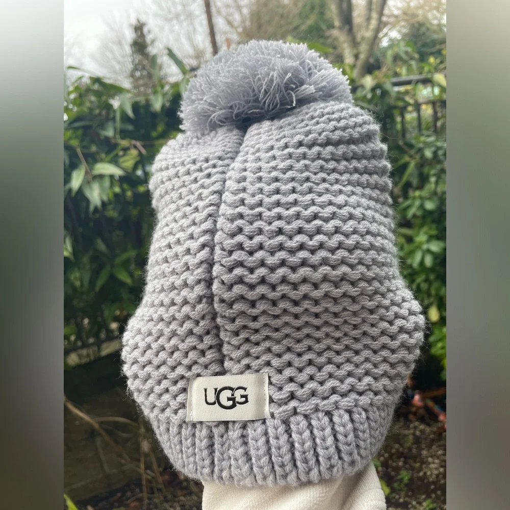 UGG Gray Knit Beanie for Women.
NWT 
MSRP $60
Light Gray - Picture 9 of 16